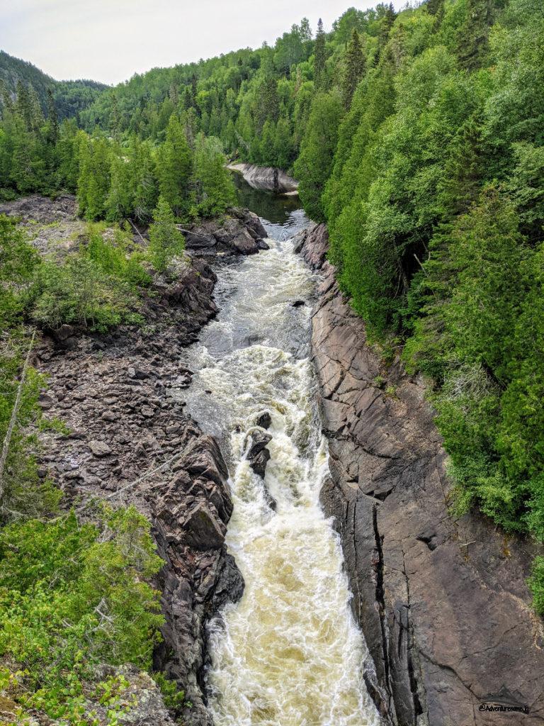 Chigamiwinigum Falls
