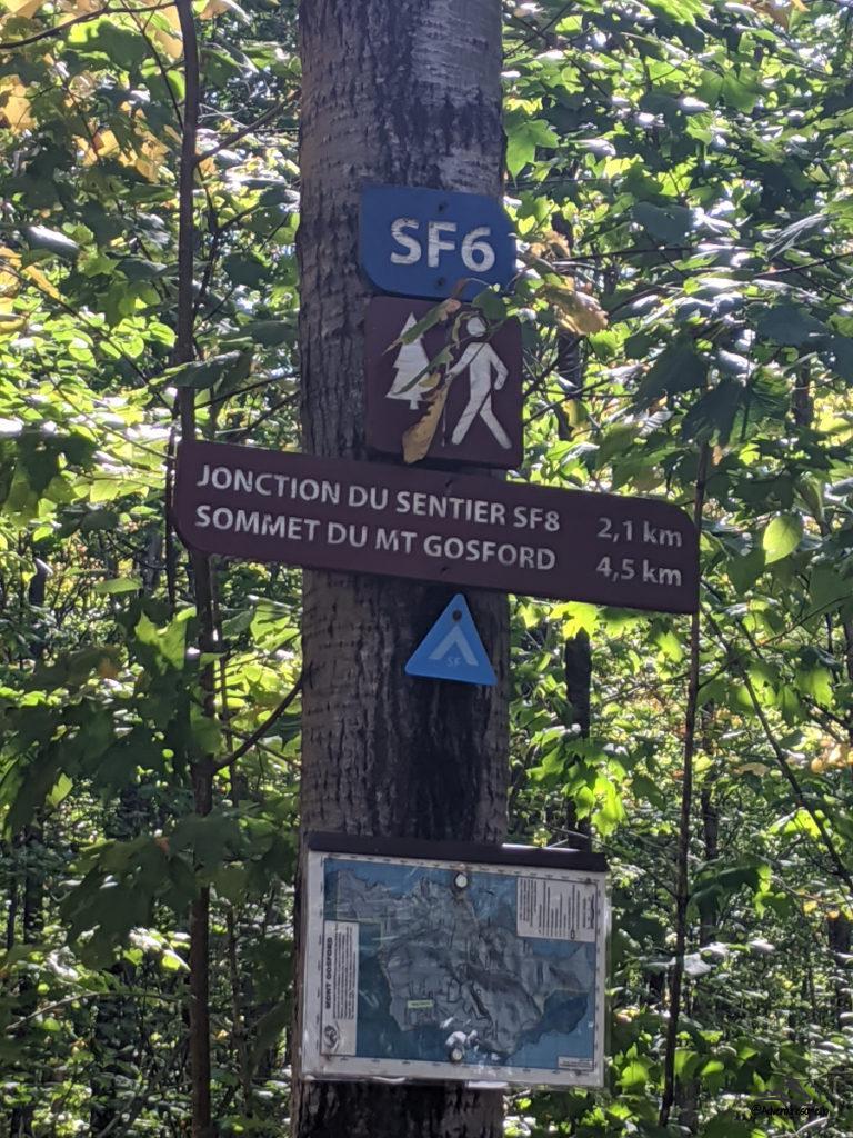Trailhead sign for the Mont Gosford Hike
