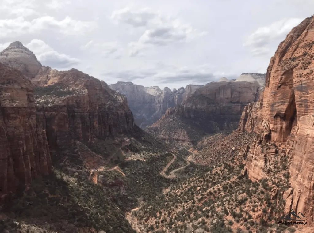 Zion Canyon form the Canyon Overlook Trail
