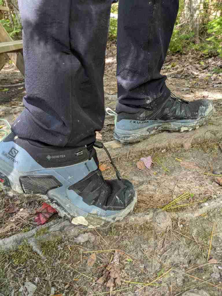Salomon X Ultra 4 hiking shoe