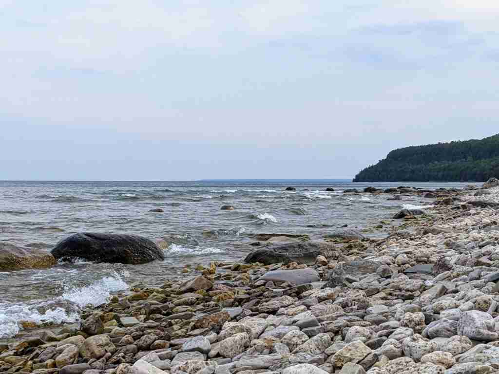 The rocky beach of McKay's Harbour